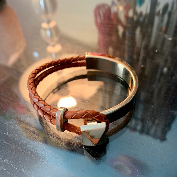 Francesca’s Leather Bracelet - Picture 4 of 4